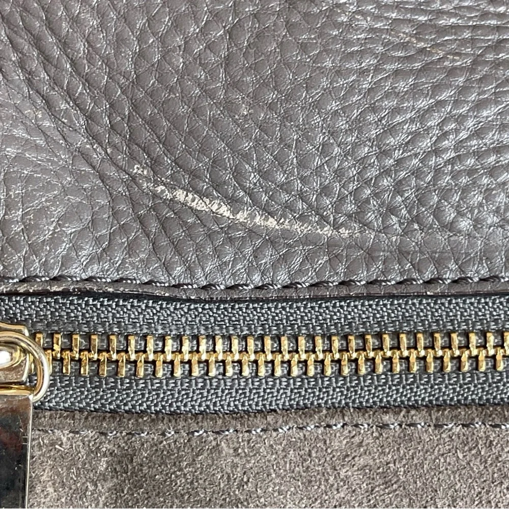 Kate Spade Gray Bag With Snake pattern . - Picture 8 of 17